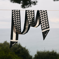 Ruban en twill 100 % soie imprimé noir et blanc et rayures 110 x 5,5 cm